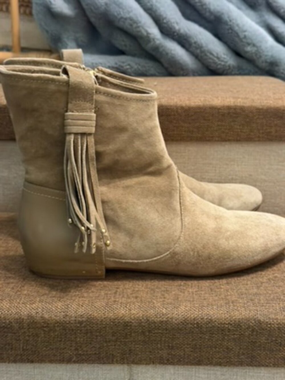 Belle by Sigerson Morrison Taupe Suede Fringe Ankle Boots Size 8 Boho Western - Picture 5 of 9